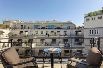 Mosaic Suite Terrace
