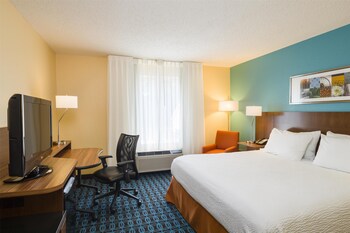 Standard Room, 1 King Bed, Accessible, Non Smoking