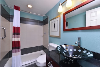 Deluxe Room, 2 Double Beds, Non Smoking