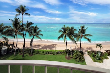 Room, 1 King Bed, Oceanfront (Mobility/Hearing Access, Roll-in Shwr)