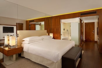 Executive Room, 1 King Bed
