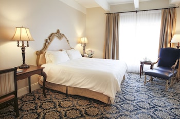 Deluxe Room, 1 King Bed