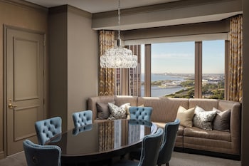 Suite, 1 Bedroom (Grant Park)