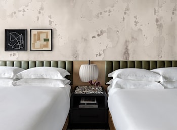 Room, 2 Queen Beds, Accessible Bathtub (Communication, Mobility)