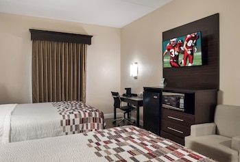 Deluxe Room, 2 Queen Beds, Accessible, Non Smoking (Roll-In Shower)