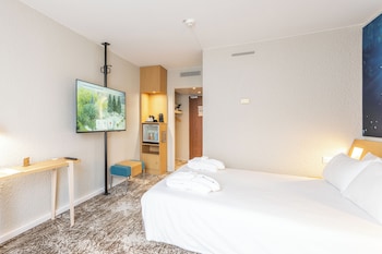 Executive Room, 1 Double Bed with Sofa bed
