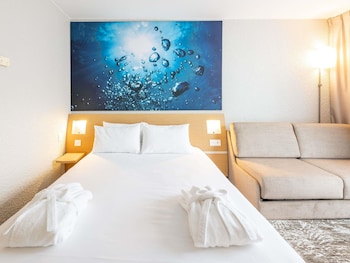Executive Room, 1 Double Bed with Sofa bed