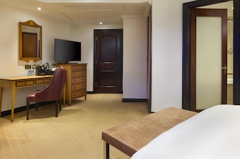 Standard Double Room (London Eye View)