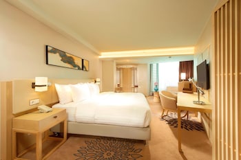 Deluxe Room, 1 King Bed