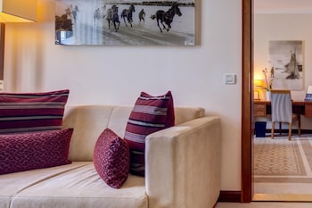 Junior Suite, 1 King Bed, Mountain View (Premier Junior Suite)