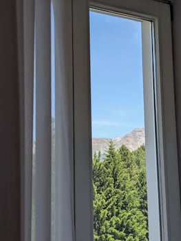 Signature Room, 1 King Bed (Signature Double Room)