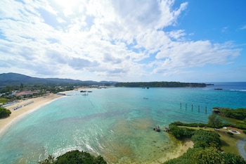 Classic Room, 2 Twin Beds, Club Lounge Access, Beach View