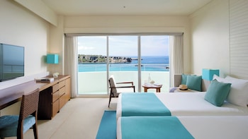 Classic Room, 2 Twin Beds, Club Lounge Access, Beach View