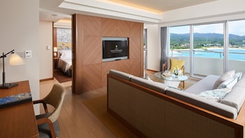 Suite, Club Lounge Access (Cape Manza)