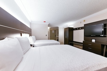 Standard Room, 2 Queen Beds, Pool Access