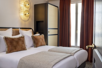 Communicating rooms