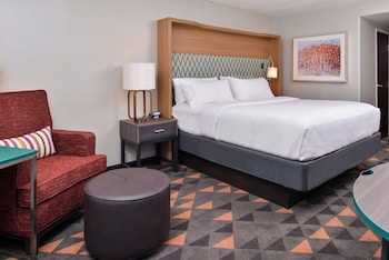 Standard Room, 1 King Bed, Accessible (Mobility, Accessible Tub)