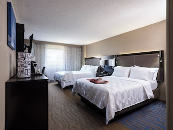 Standard Room, 2 Queen Beds (High Floor)