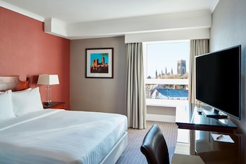 Superior Room, 1 King Bed, River View
