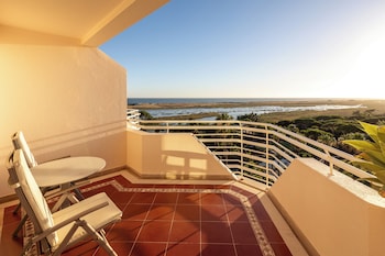 Double or Twin Room, Sea View (Lagoon Side)