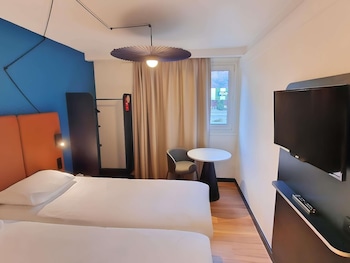 Standard Room, 2 Twin Beds