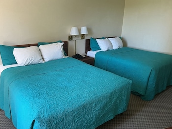 Two Double Beds Upstairs No Elevator