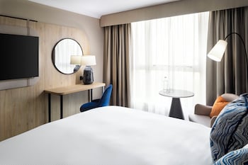 Standard Room, 1 King Bed (Super King with View)