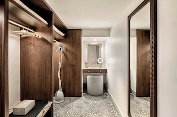 Club Suite, 1 Double Bed, Balcony, Ocean View