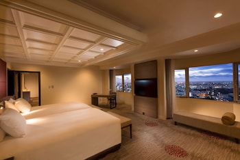 Twin One Bedroom Suite