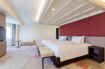 Twin One Bedroom Suite