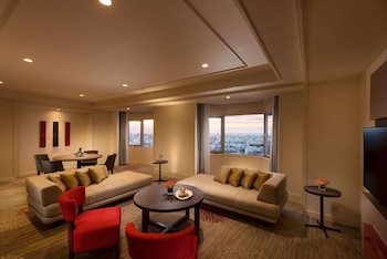 Twin One Bedroom Suite