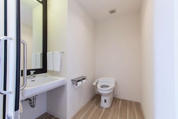 Twin Family Room