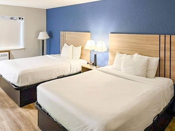 Standard Room, 2 Queen Beds, Non Smoking