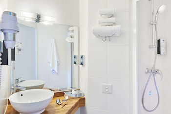 Standard Room, 2 Twin Beds