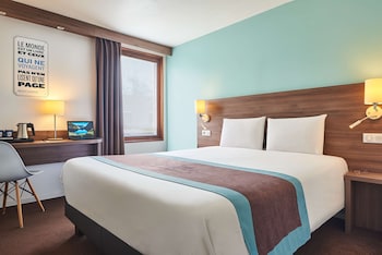 Standard Room, 1 Queen Bed
