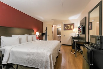 Deluxe Room, 1 King Bed, Accessible (Smoke Free)