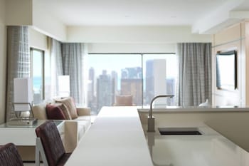 Club Suite, 1 Bedroom (Mobility Accessible, Tub)