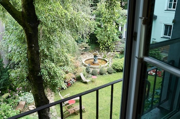 Cozy Double Room (Hotel)