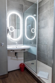 Standard Room, 3 Twin Beds