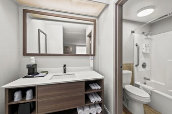 Deluxe Room, 2 Double Beds, Accessible, Non Smoking