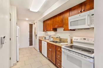 Premium Studio (Oceanside)