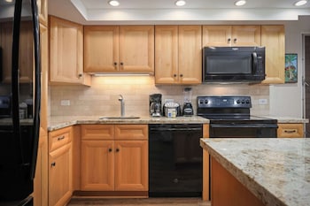 Premium Suite, 1 Bedroom, Garden View