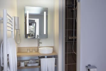 Superior Room, 1 King Bed, River View (Larger Room;Twin bed on request)