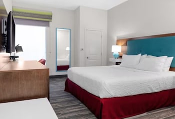 Room, 1 King Bed (Walk-In Shower)