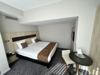 Standard Room, 1 Queen Bed, Non Smoking