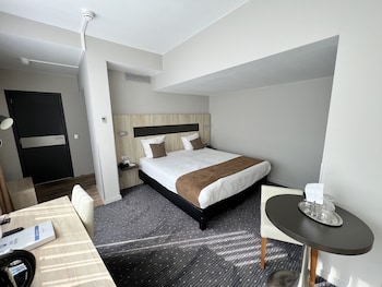 Standard Room, 1 Queen Bed, Non Smoking