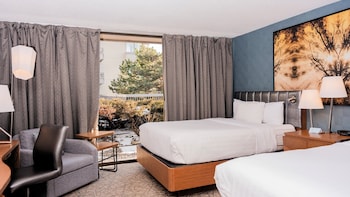 Standard Room, 2 Queen Beds (Pet Friendly)