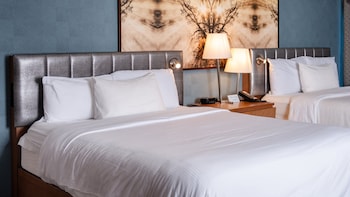 Standard Room, 2 Queen Beds (Pet Friendly)