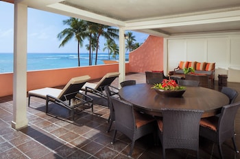 Suite, 1 King Bed with Sofa bed, Oceanfront (Prestige Suite)