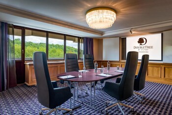 Business Room, 1 King Bed (Deluxe)